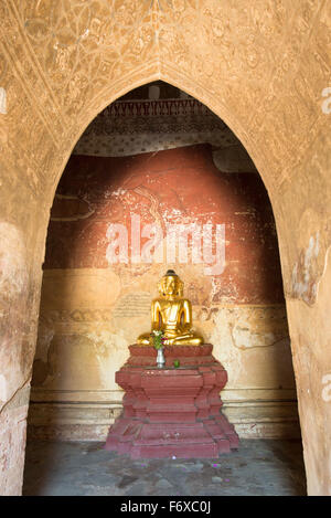 Statue von Buddha im Sulamani-Tempel Stockfoto