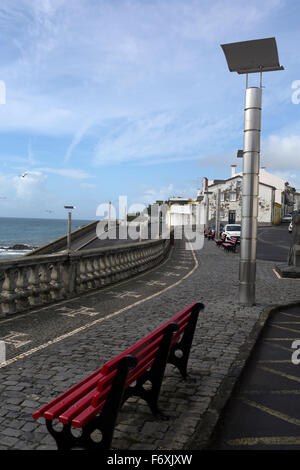 Kai in der Stadt von Vila Franca do Campo auf der Insel Sao Miguel, Azoren Stockfoto
