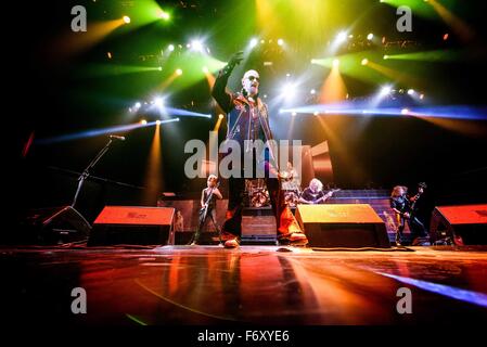 Toronto, Ontario, Kanada. 12. November 2015. Legendäre britische Heavy-Metal-Band "Judas Priest" Perfromed eine Show im Air Canada Centre in Toronto, Kanada. Im Bild: ROB HALFORD © Igor Vidyashev/ZUMA Draht/Alamy Live News Stockfoto