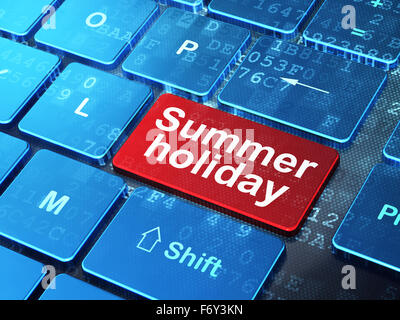 Urlaub-Konzept: Sommerurlaub am Computer Tastatur Hintergrund Stockfoto