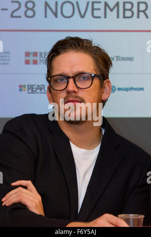 Turin, Italien. 21. November 2015. Regisseur Jan Ole Gerster besucht eine Pressekonferenz Torino Film Festival. Bildnachweis: Marco Destefanis/Pacific Press/Alamy Live-Nachrichten Stockfoto