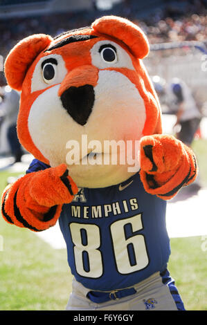 Philadelphia, Pennsylvania, USA. 21. November 2015. Memphis Tigers in Aktion bei Lincoln Financial Field in Philadelphia Pa Credit: Ricky Fitchett/ZUMA Draht/Alamy Live News Stockfoto