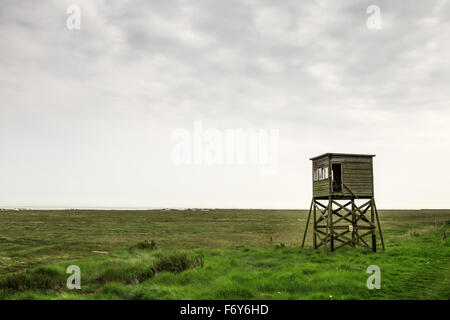 alten Strandhütte oder Suche Turm genommen in Bradwell-on-Sea in Essex england Stockfoto