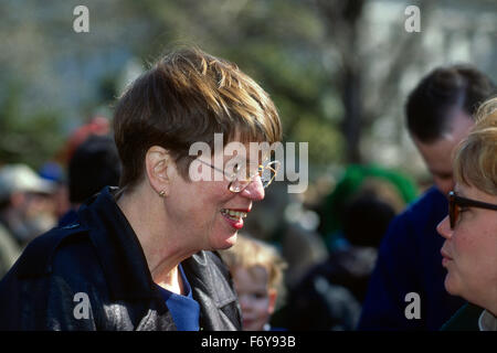 Washington, DC. USA. 8. Mai 1996 Attorney General Janet Reno spricht, wenn ein Elternteil bei der jährlichen Ostern Frühlingsrolle an das Weiße Haus Kredit: Mark Reinstein Stockfoto