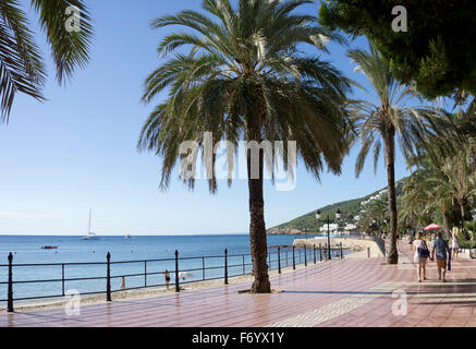 Promenade von Santa Eulalia, Ibiza, Spanien. Stockfoto