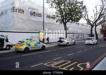 Blackfriars Road, London, UK. 21. November 2015. Nach den Anschlägen in Paris, EU und dem Rest der Welt sind in höchster Alarmbereitschaft für einen Terror-Anschlag. Am Morgen des 21. November 2015 angehoben Belgien seine Bedrohungs-Level 4, das höchste Niveau. Dies in Verbindung mit dem Kennzeichen führte viele davon ausgehen, dass dieser Anschlag Terror verbunden war. Bildnachweis: Marc Ward/Alamy Live-Nachrichten Stockfoto