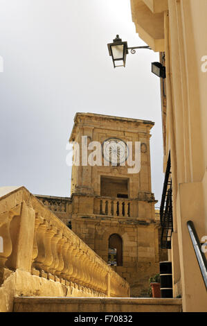 Der Uhrturm der Citadella (oder Zitadelle) in Victoria (oder Rabat), Insel Gozo, Malta Stockfoto