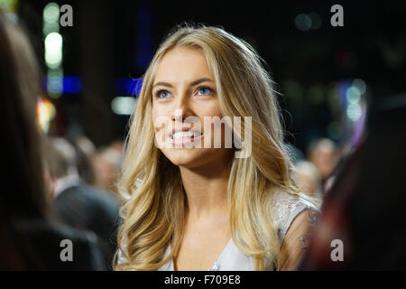 London, UK. 22. November 2015. Freddy Cousin Brown Youtube Freddy meine Liebe besucht die Weltpremiere von Joe & Caspar Hit The Road, Empire, Leicester Square, London. Bildnachweis: Siehe Li/Alamy Live News Stockfoto