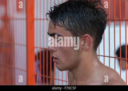 Junge Ringer, Kirkpinar 654th Oil Wrestling Championships, Edirne, Türkei (Juli 2015) Stockfoto