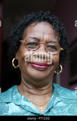 Porträt einer Frau, Lächeln, UK Stockfoto