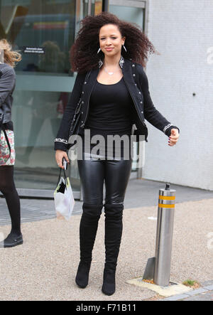 Natalie Gumede außerhalb ITV Studios mit: Natalie Gumede Where: London, Vereinigtes Königreich bei: 22. Oktober 2015 Stockfoto