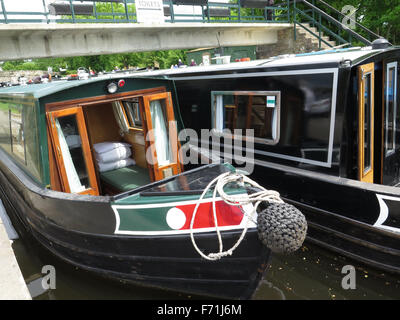 Kanal Boote mieten bei Trevor auf das LLangollen Canal & Pontcysyllte Aquädukt in Wales. Stockfoto