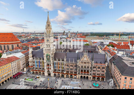 Neues Rathaus am Marienplatz-Platz in München, Deutschland Stockfoto