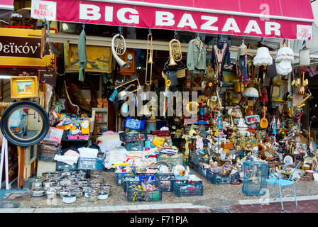 Antiquitäten, Second Hand Artikel, Basar, Aristogitonos, Psiri, Athen, Griechenland Stockfoto