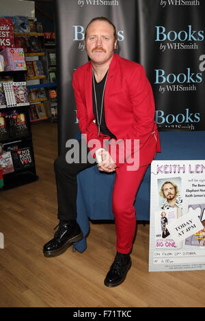 Keith Lemon erscheint bei Unterzeichnung seiner Bücher - "Keith Lemon Big One" und "der Biber und der Elefant" bei WHSmith Milton Keynes Featuring: Keith Zitrone wo: Milton Keynes, Großbritannien: 23. Oktober 2015 Stockfoto