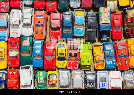 Aufwand zu fotografieren von alten Spielzeugautos Stockfoto