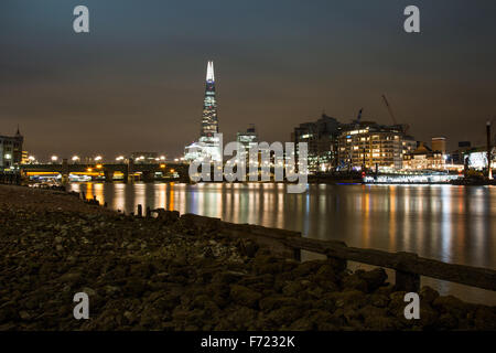 Blick von der Themse nach Blackfriars Bridge und der Shard Stockfoto