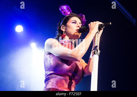 Manchester, UK. 23. November 2015. Marina und die Diamanten erklingt in der O2-Ritz in Manchester, 2015 Credit: Myles Wright/ZUMA Draht/Alamy Live News Stockfoto