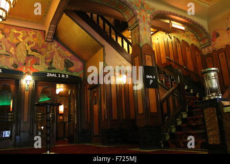 Innere Pathé Tuschinski, ein Jugendstil-Film-Theater in Amsterdam, Niederlande, Lage der IDFA Filmfestival November 2015 Stockfoto