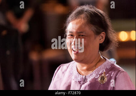 London, UK.  23. November 2015.  Ein Thai Klassik-Konzert findet am Senat-Haus, Universität von London, in der Feier des 60. Geburtstags von ihrer Königlichen Hoheit Prinzessin Maha Chakri Sirindhorn von Thailand (im Bild).  Bildnachweis: Stephen Chung / Alamy Live News Stockfoto