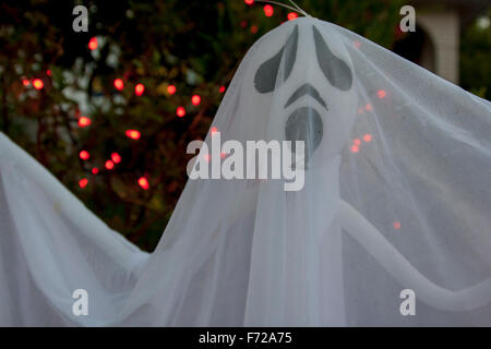 Halloween-Feier an der Russell Street in Berkeley Kalifornien. Vor allem für die Kinder, aber die Erwachsenen nicht widerstehen können! Stockfoto