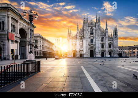 Dom bei Sonnenaufgang, Mailand, Europe. Stockfoto