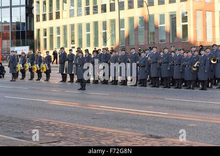 Hamburg, Deutschland. 23. November 2015. 00973160 23. November 2015. Staatlichen Begräbnis westdeutschen Altbundeskanzler Helmut Schmidt in Hamburg, Deutschland/Abbildung Allianz Credit: Dpa/Alamy Live-Nachrichten Stockfoto