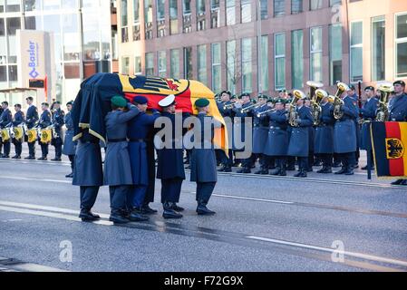 Hamburg, Deutschland. 23. November 2015. 00973247 23. November 2015. Staatlichen Begräbnis westdeutschen Altbundeskanzler Helmut Schmidt in Hamburg, Deutschland/Abbildung Allianz Credit: Dpa/Alamy Live-Nachrichten Stockfoto