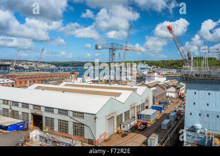 Erhöhten Blick über Dockbereiche Falmouth, Cornwall, England, UK Stockfoto