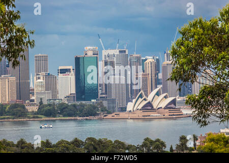 SYDNEY - Oktober 25: Sydney Opera House Blick auf 25. Oktober 2015 in Sydney, Australien. Das Sydney Opera House ist eine berühmte Kunst c Stockfoto