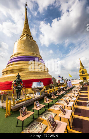 Der Stupa an der Spitze der Wat Saket, auch bekannt als die goldenen Bergs, im historischen Viertel von Bangkok, Thailand-Hauptstadt. Stockfoto
