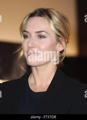 London, Vereinigtes Königreich. 24. November 2015. Kate Winslet besucht Longines Boutique eröffnet. Bildnachweis: Ferdaus Shamim/ZUMA Draht/Alamy Live-Nachrichten Stockfoto