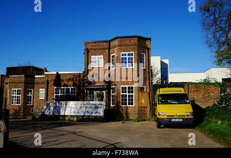 Die Gebäude, Tower Hamlets Cemetery Park, East London Lodge Stockfoto