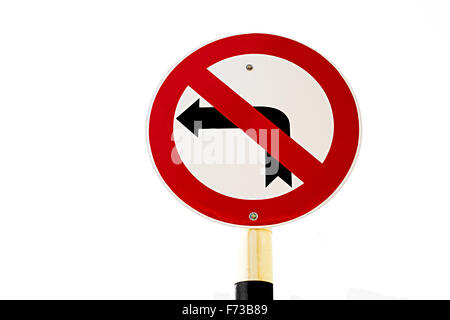 Schild abbiegen nicht auf weißem Hintergrund links. Stockfoto