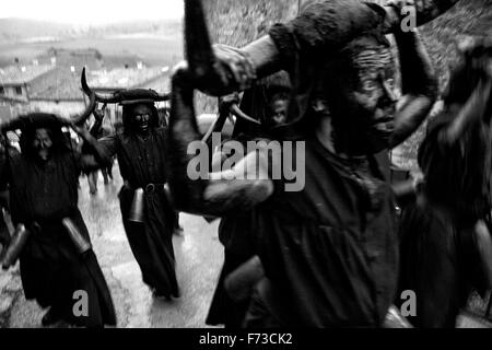 Die Devils-Festival in Luzon Karneval gefeiert und gilt als eines der schönsten historischen Kulturerbe der Provinz Guadalajara. Spanien Stockfoto