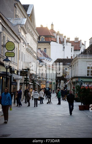 Shopping-Straße Stadt Baden bei Wien Stockfoto