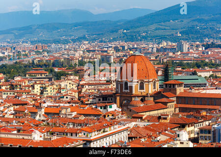 Dächer und Medici-Kapelle in Florenz, Italien Stockfoto