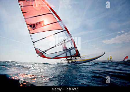 ISAF Sailing World Cup Hyères - Fédération Française de Voile. RSX Frauen, Eugénie Ricard. Stockfoto