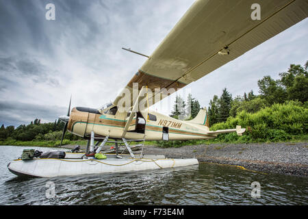 DeHaviland Beaver Wasserflugzeug in Bristol Bay Region, Alaska. Stockfoto