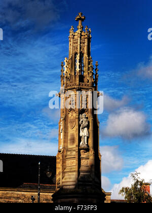 Der Kenotaph von Hereford, England befindet sich in St. Peters Platz neben St. Peterskirche Stockfoto