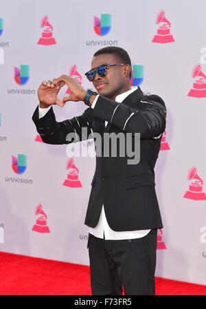 Sängerin OMI besucht die 16. Annual Latin GRAMMY Awards in Las Vegas Stockfoto