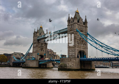 Tower Bridge in London, Großbritannien Stockfoto