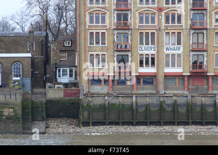 Olivers Wharf und die Stadt von Ramsgate, London Stockfoto