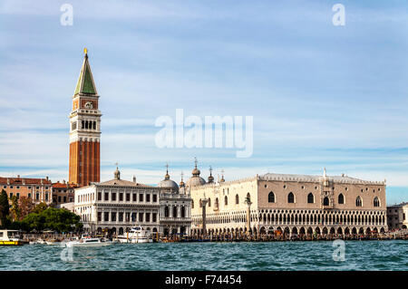 Venedig. Italien. Palazzo Ducale und Campanile Canale di San Marco Stockfoto