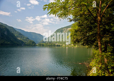 Lago di Corlo, Ende, Veneto, Italien, Stockfoto