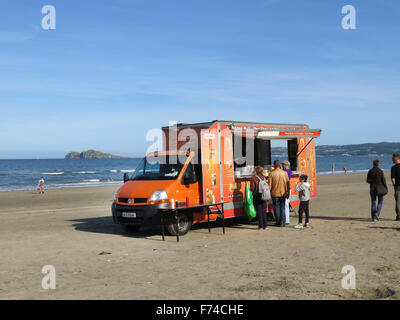 Fast-Food-Wagen am Strand Portmarnock, Irland Stockfoto