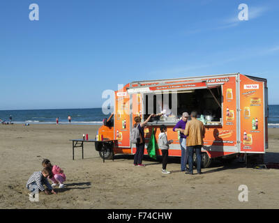 Fast-Food-Wagen am Strand Portmarnock, Irland Stockfoto