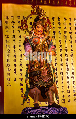 Lustige buddhistische Statuen in Singapur Stockfoto