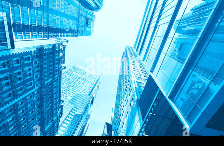 Blau getönten Foto der Wolkenkratzer in New York, USA. Stockfoto