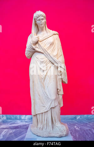 Weibliche Grabbeigaben Statue, Marmor, von 320 v. Chr., Archäologisches Nationalmuseum, Exarchia, Athen, Griechenland Stockfoto